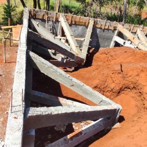 d8703d75-65d4-41d2-ab8e-0652e265e2af